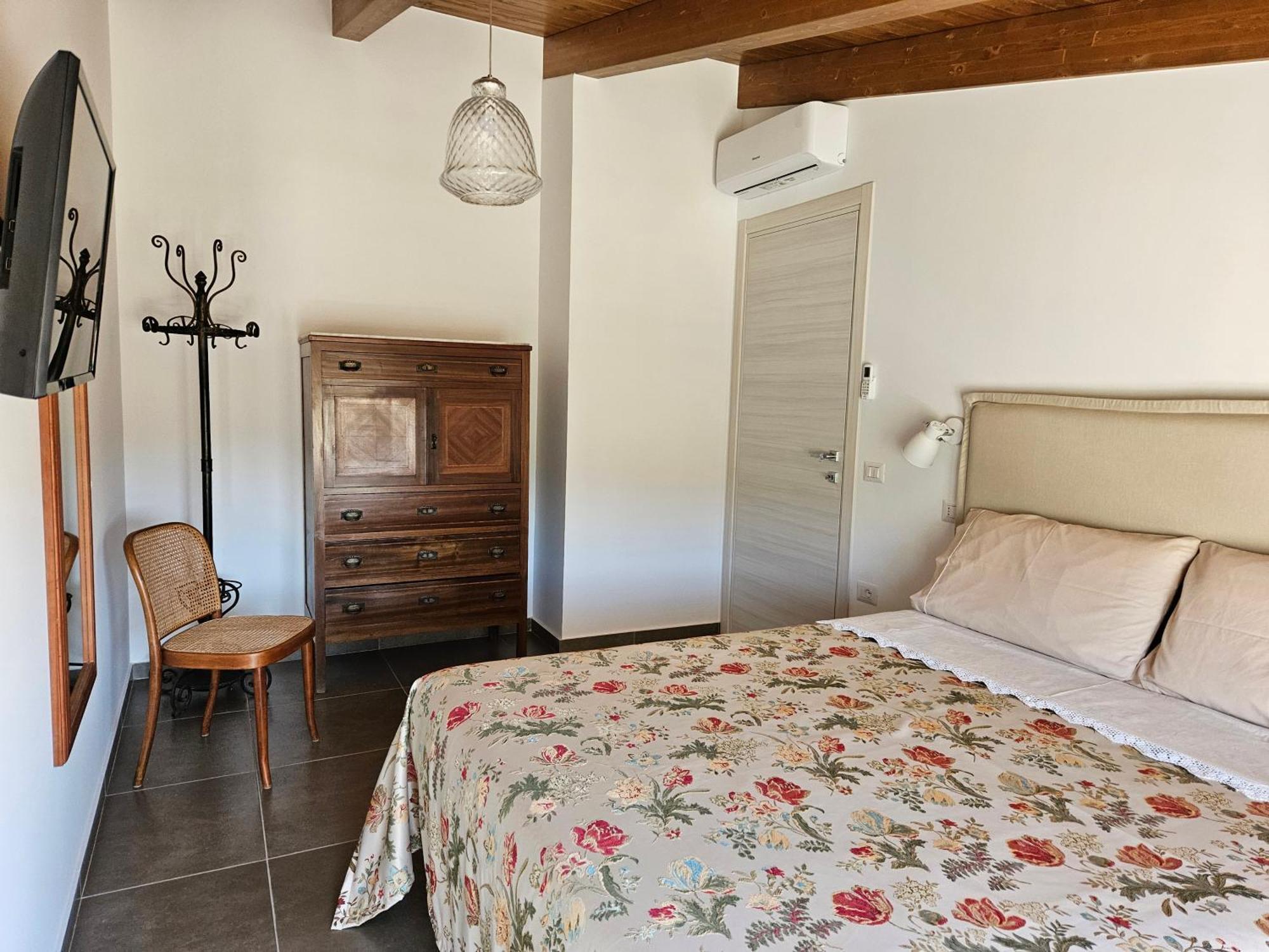 Le Bisceglie Guest House Albanella Ngoại thất bức ảnh